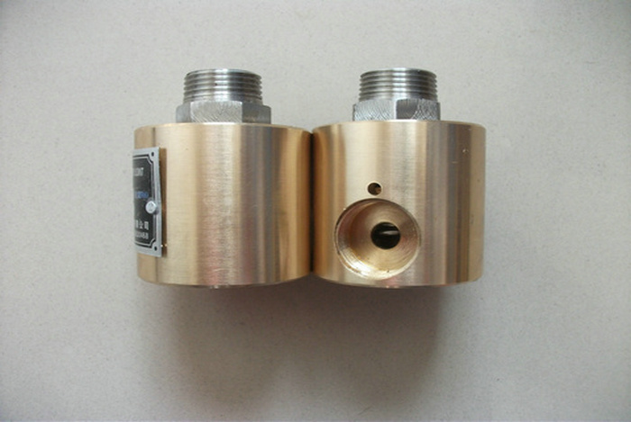 異型特規(guī)旋轉接頭